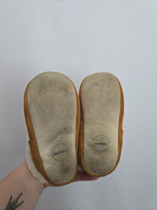 Heyfolks Chestnut Warm Mocs • 7C