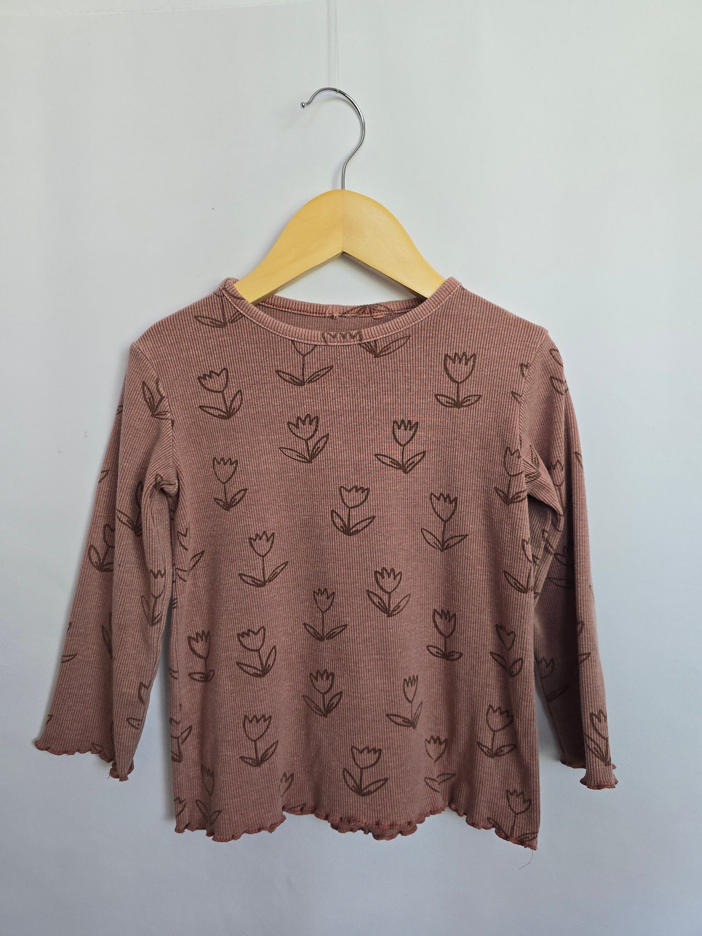 PLAY Zara Tulips Lettuce Hem Long Sleeve • 4 years