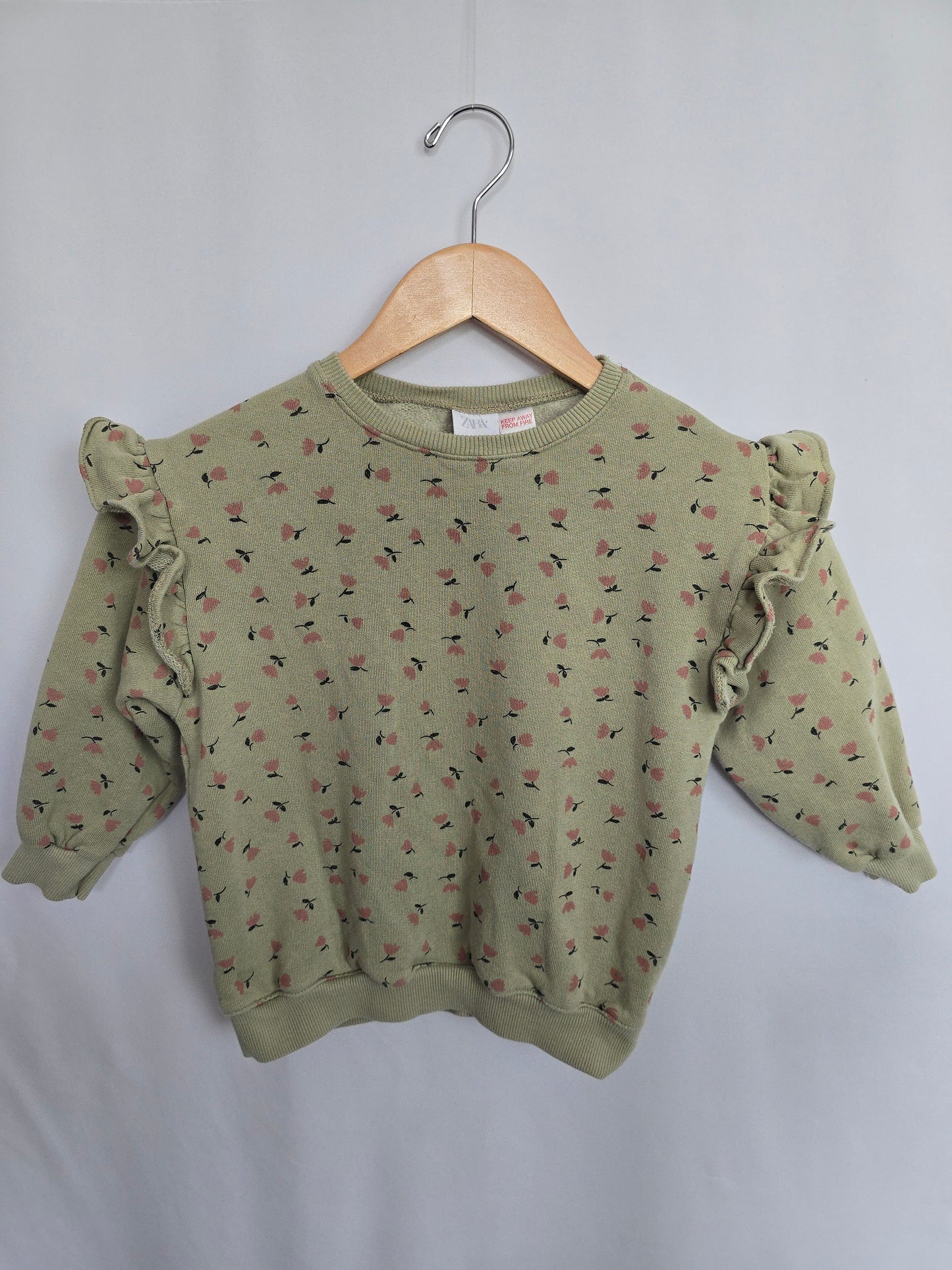 Zara Green Floral Ruffle Crewneck • 4-5 years