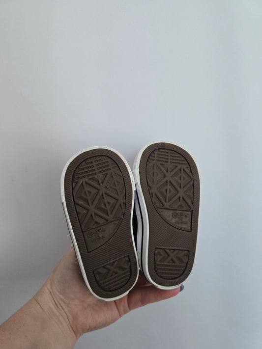 Converse Black Velco Sneakers • 4C