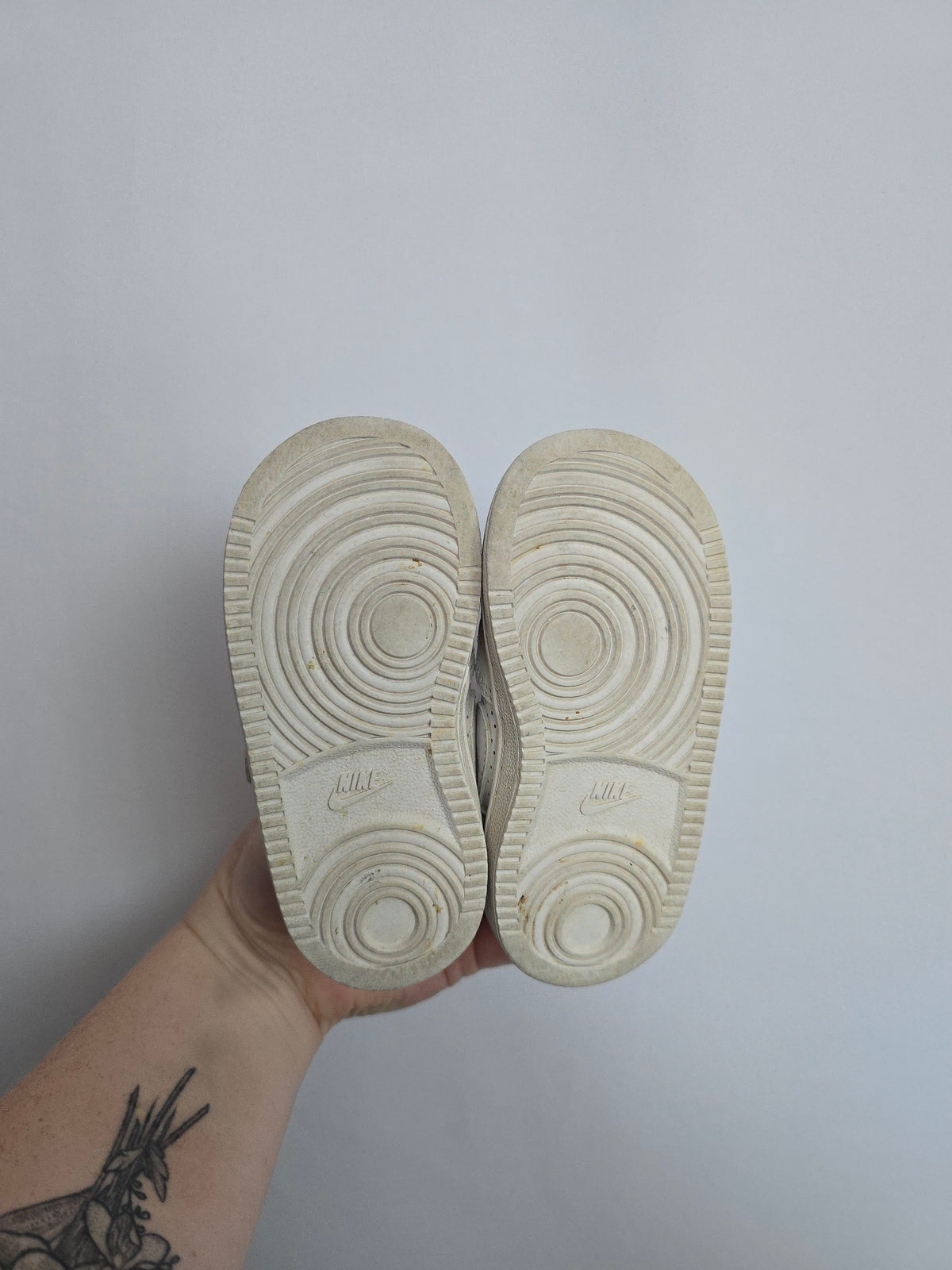Nike Son Of Force Runners • 6C