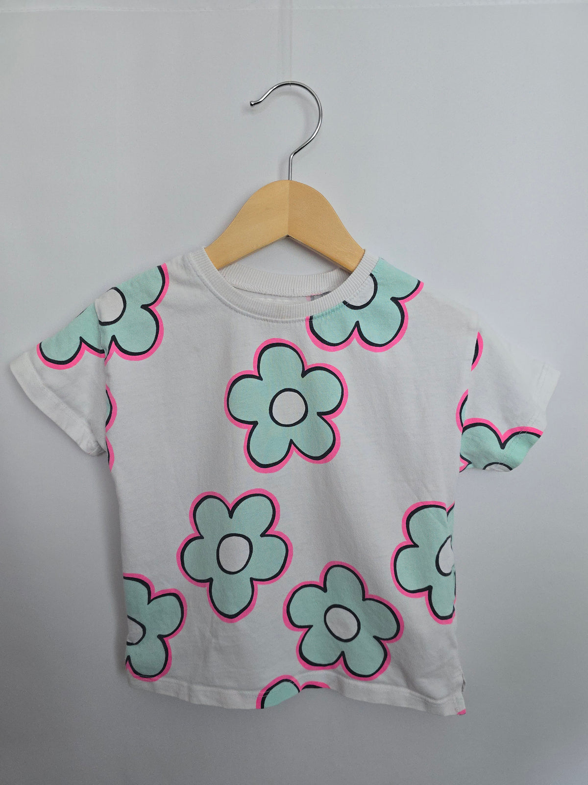 PLAY Zara Blue Daisy Tee • 4 years