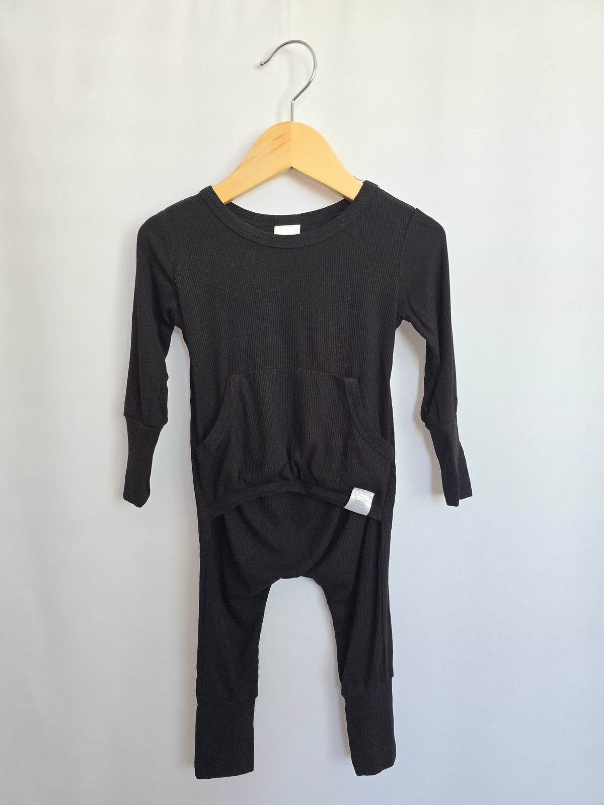 Ready Set Romp Black Ribbed Romper • 6-12 months
