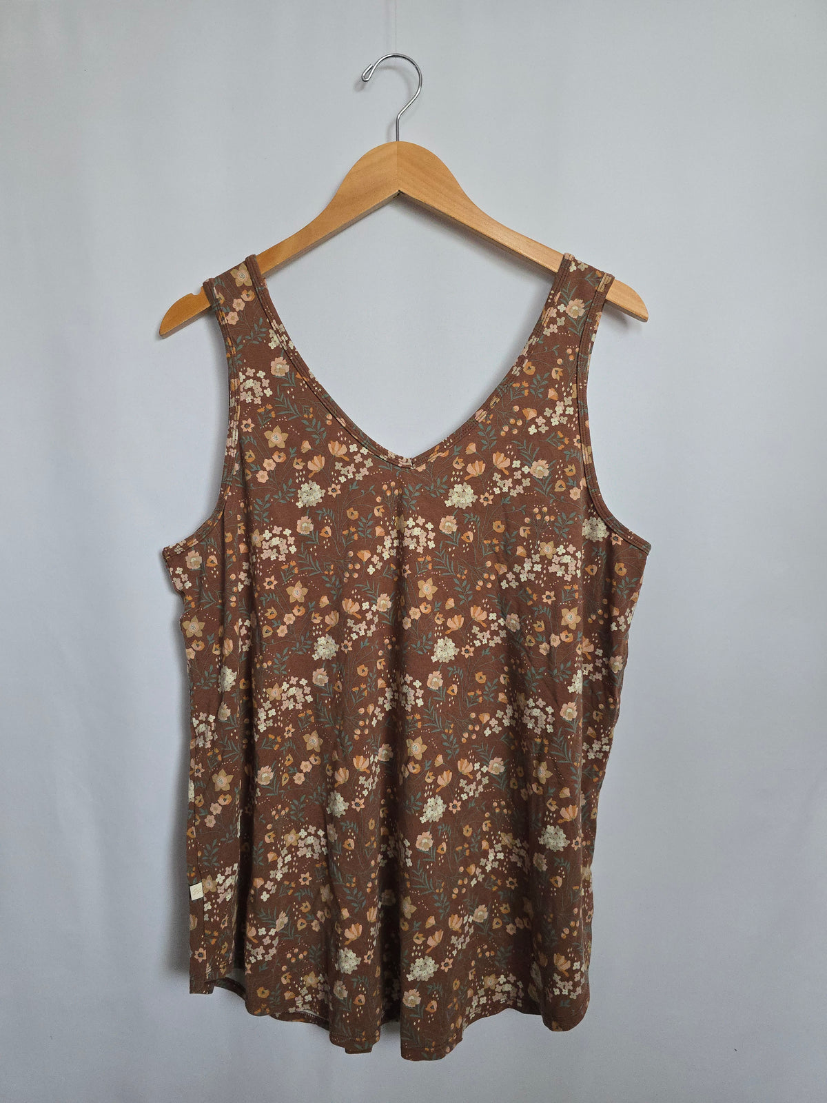 Jax & Lennon Autumn Floral V-neck Tank • XX-Large