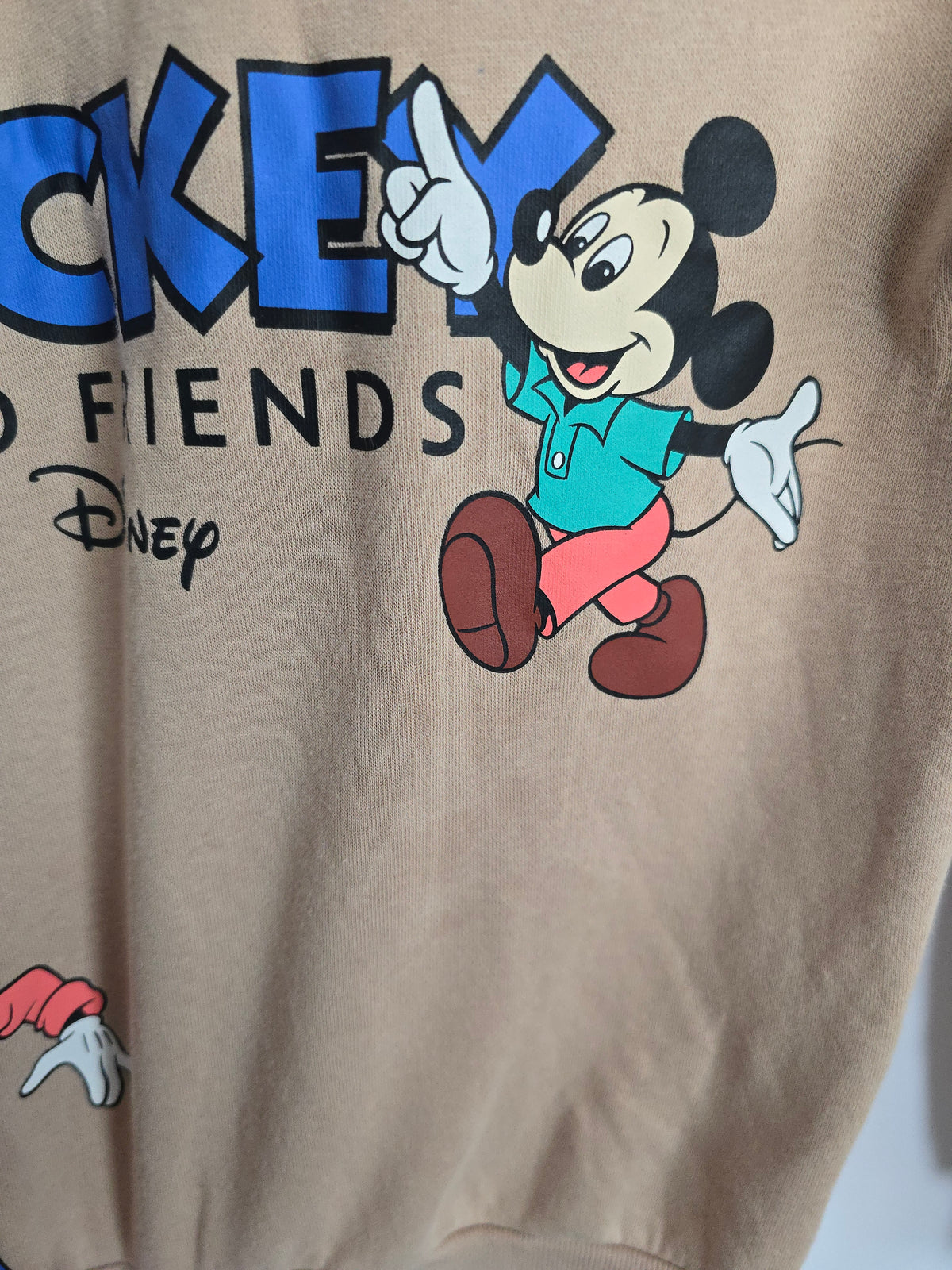 PLAY H&M Mickey & Friends 1/4 Zip Sweater • 8-10 years