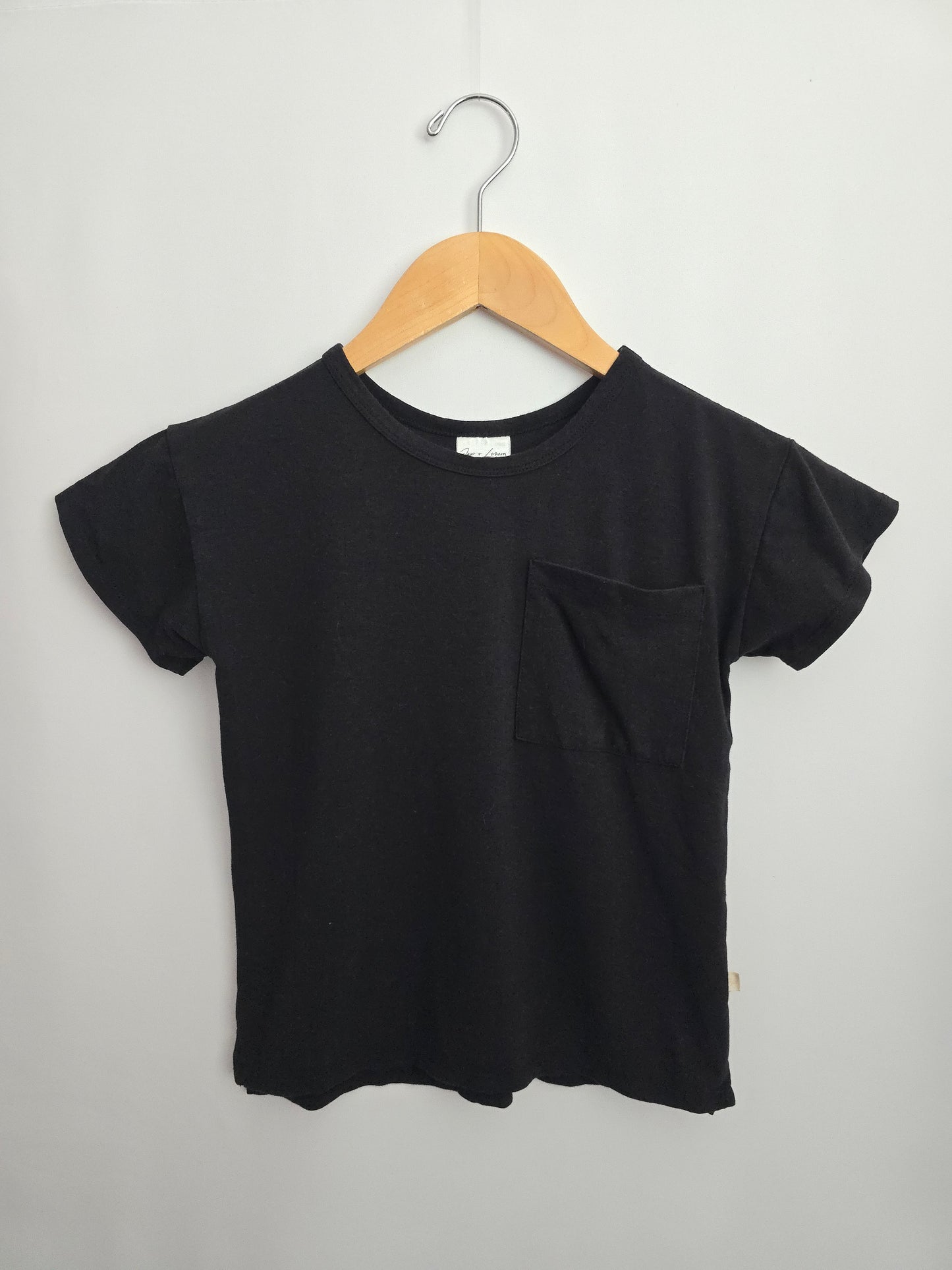 Jax & Lennon Black Boxy Tee • 3-4 years