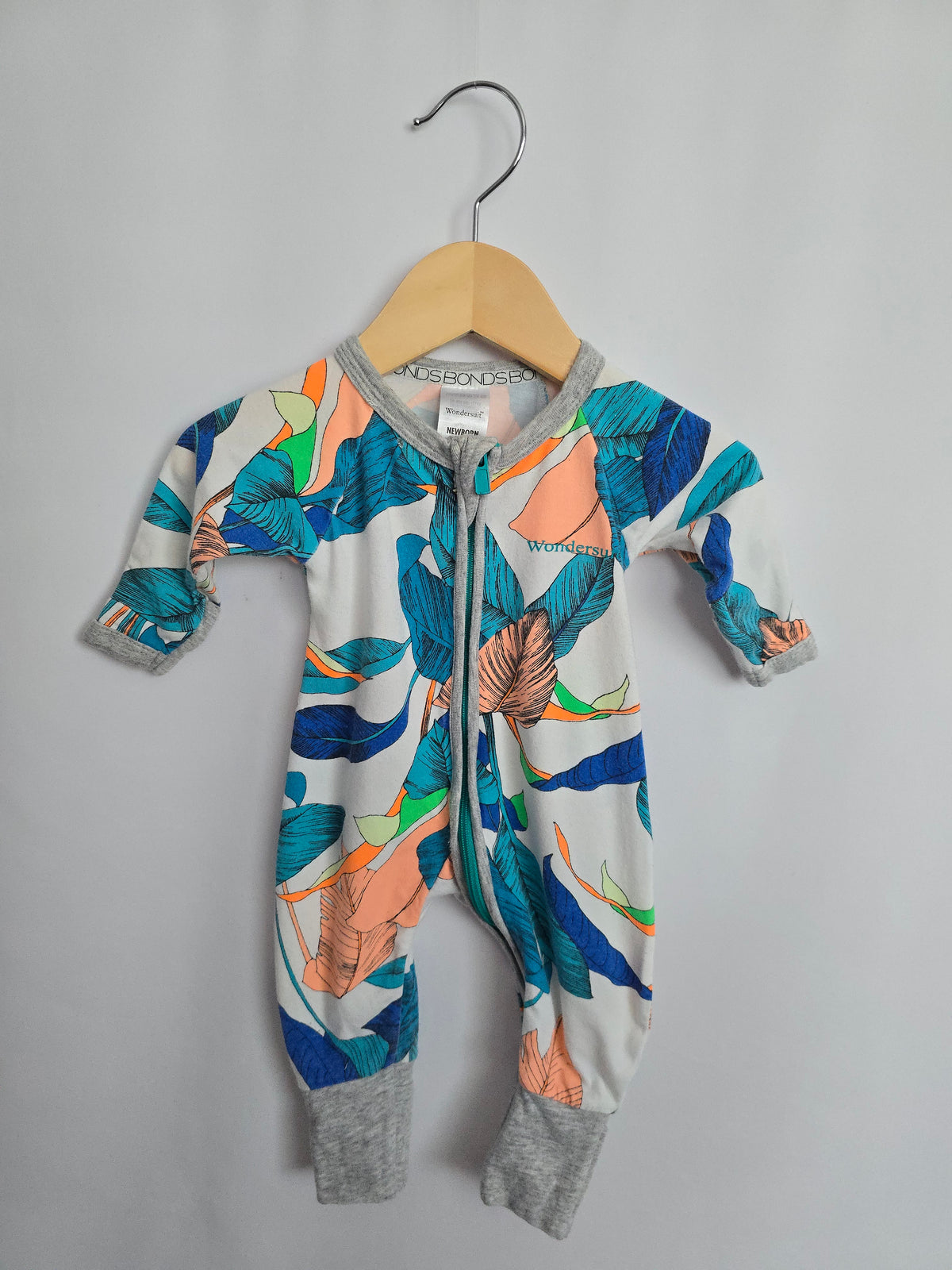PLAY Bonds Wondersuit Neon Leaves • Newborn