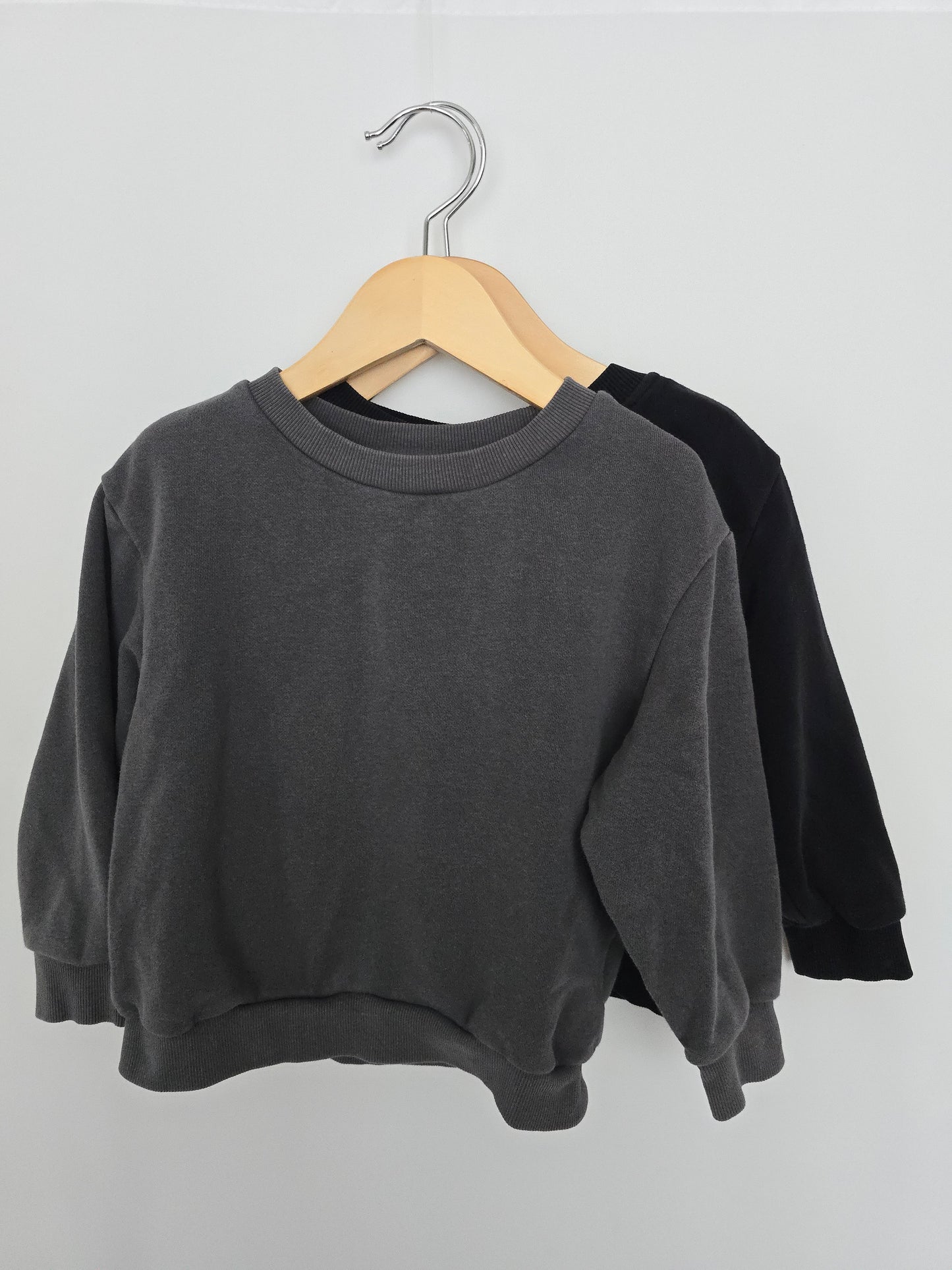 H&M 2-Pack Relaxed Crews • 2-4 years