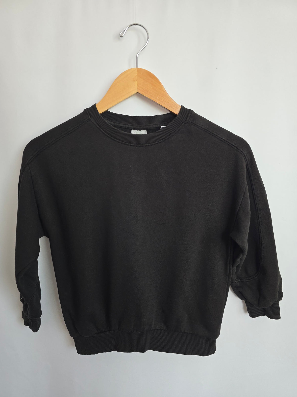 Zara Basic Black Crewneck • 5-6 years