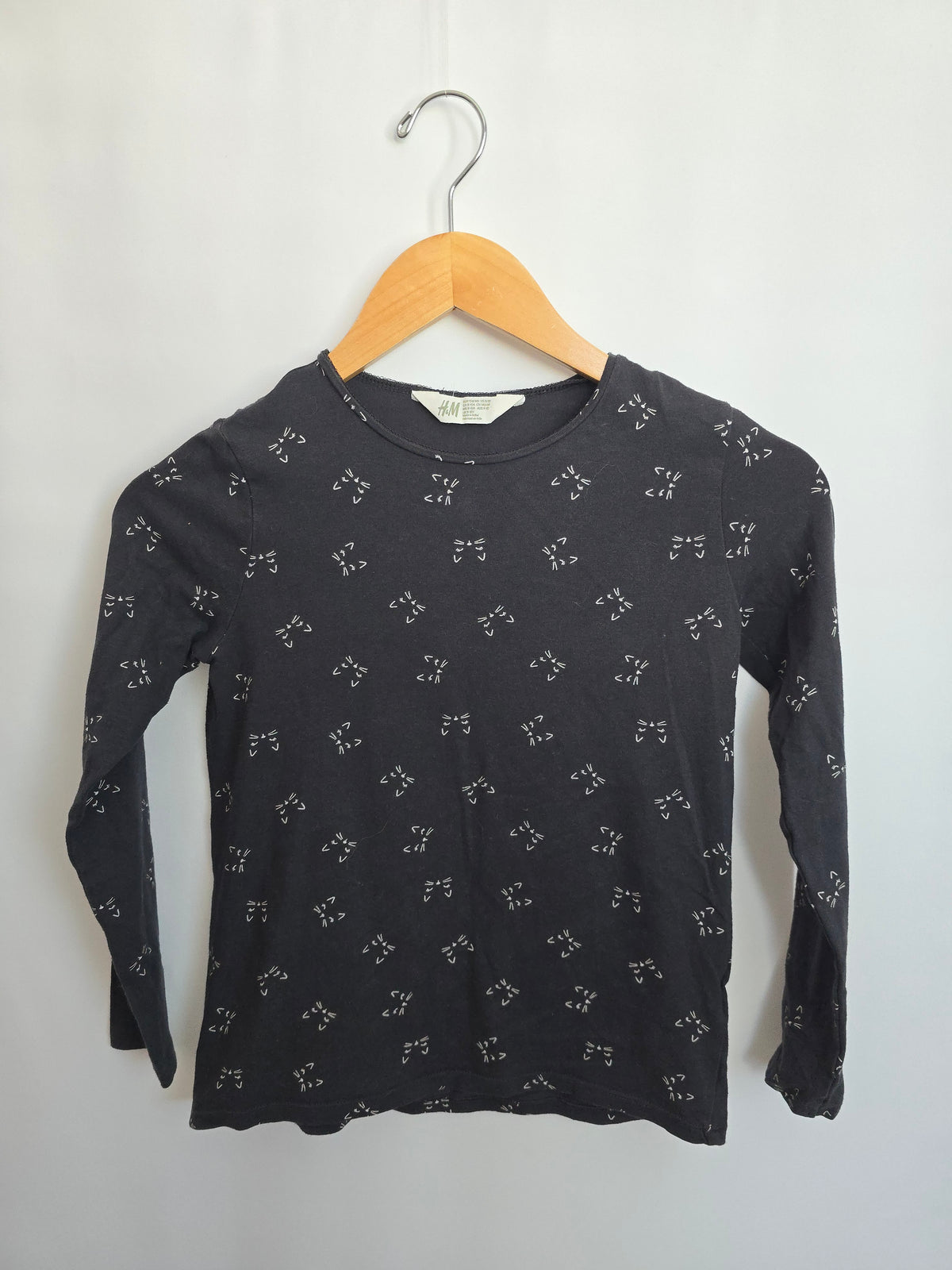 H&M Kitten Long Sleeve Shirt • 8-10 years