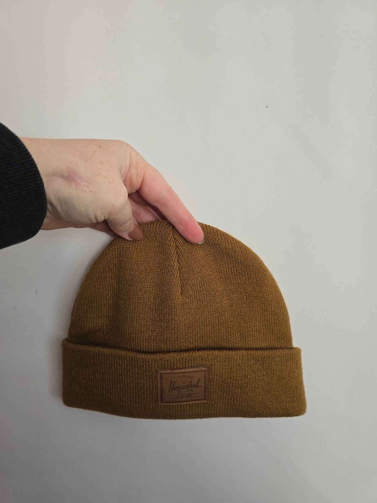 Hershel Camel Beanie • 2-5 years