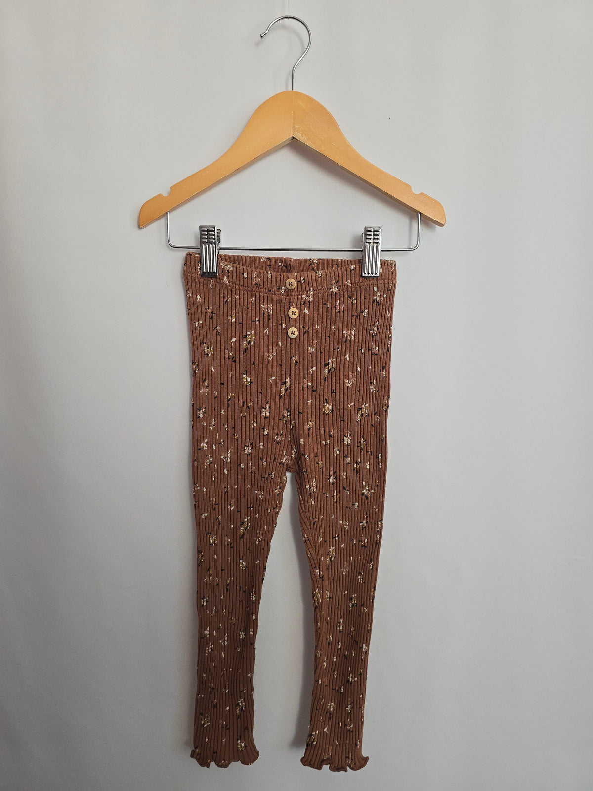 Zara Brown Ribbed Floral Button Leggings • 2-3 years