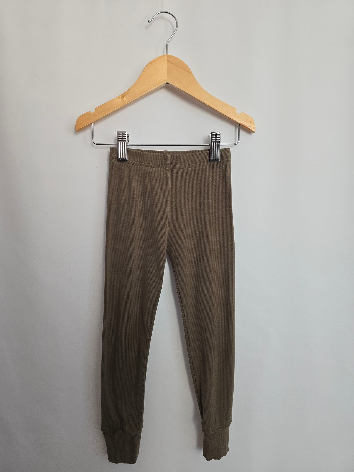 Little Bipsy Olive Ribbed Leggings • 3-4 years