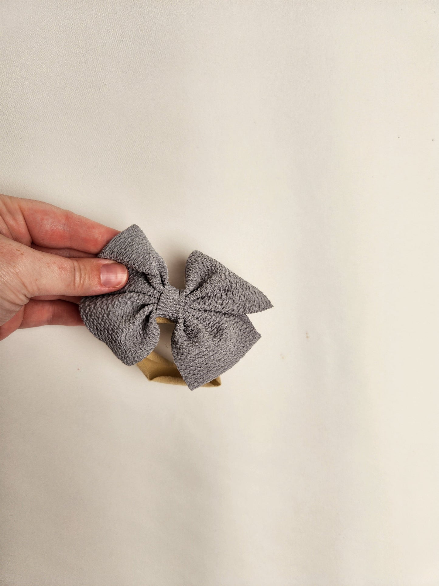 Light Grey Nylon Stretchy Bow