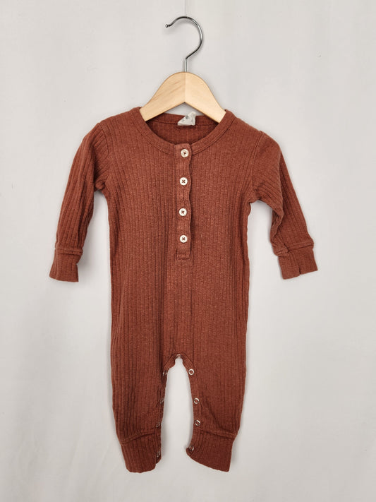 Kate Quinn Rust Ribbed Snap Romper • 12-18 months