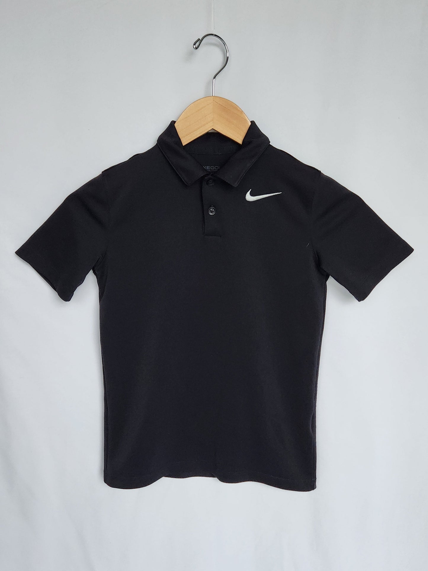 Nike Black Golf Shirt • 6-7 years