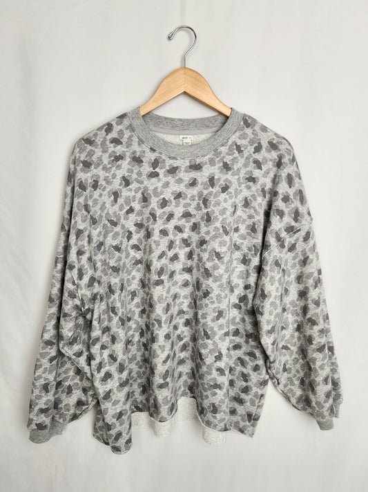 Aerie Grey Pattern Oversize Crewneck • Small/Medium