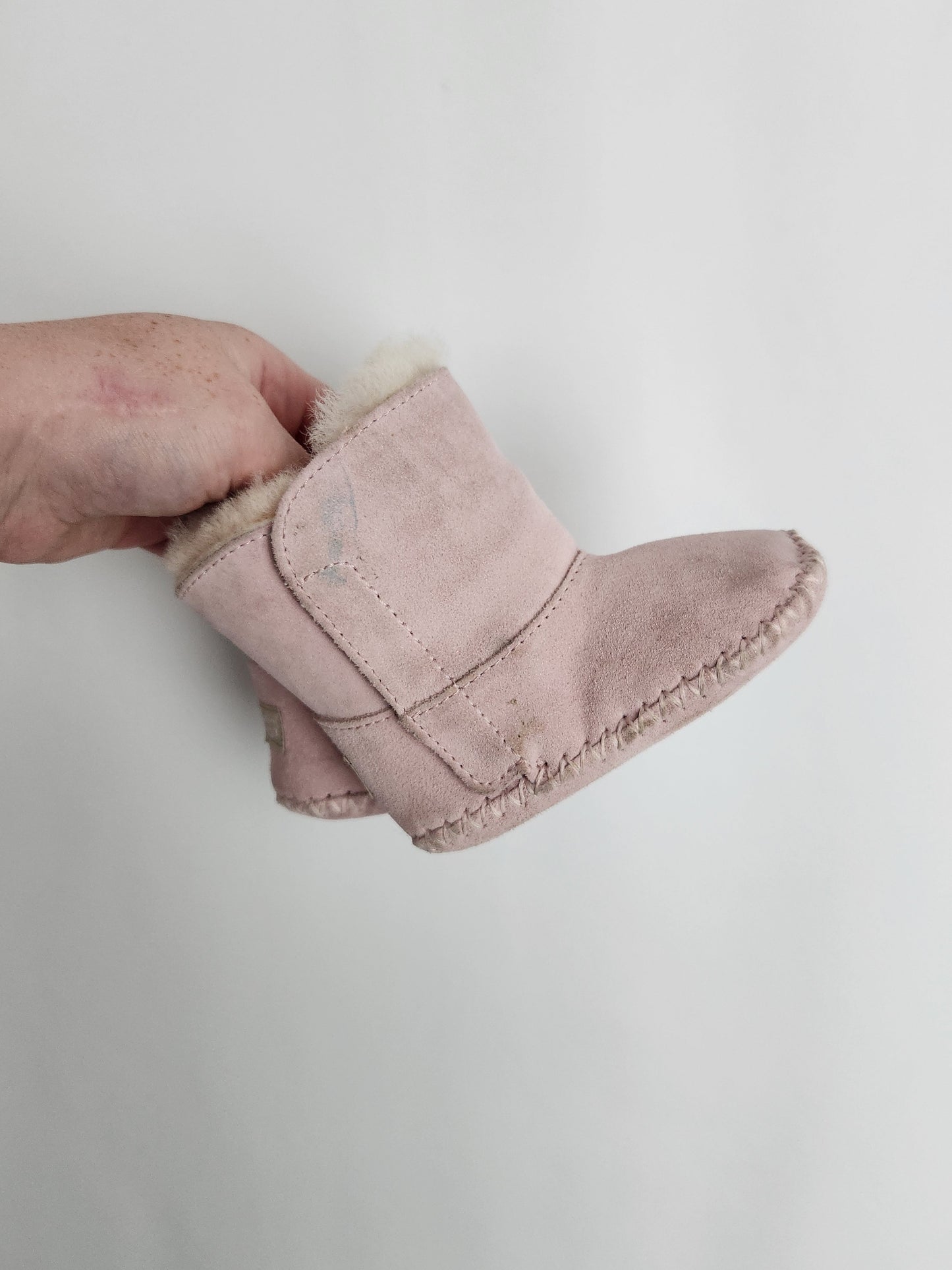 Pink Classic Ugg Boot • 3C