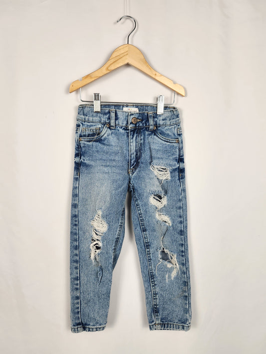 Urban Kids Distressed Jeans • 4 years