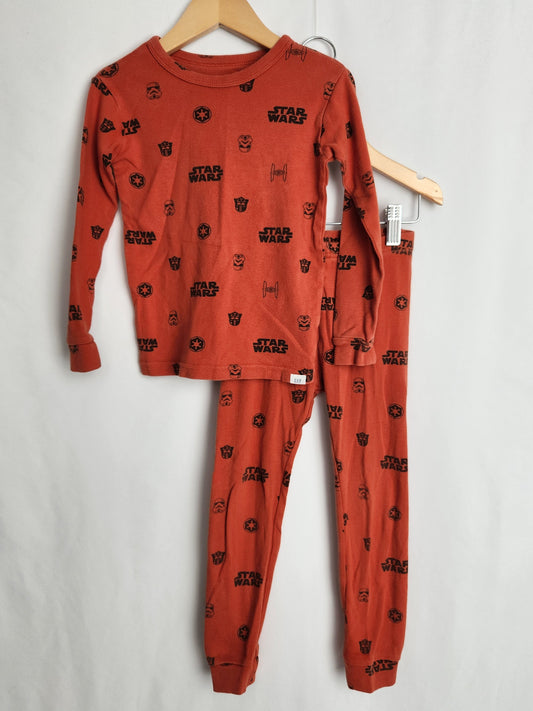 Baby Gap Star Wars Pajamas • 5 years