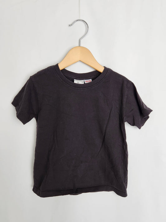 Zara Black T-shirt • 3-4 years