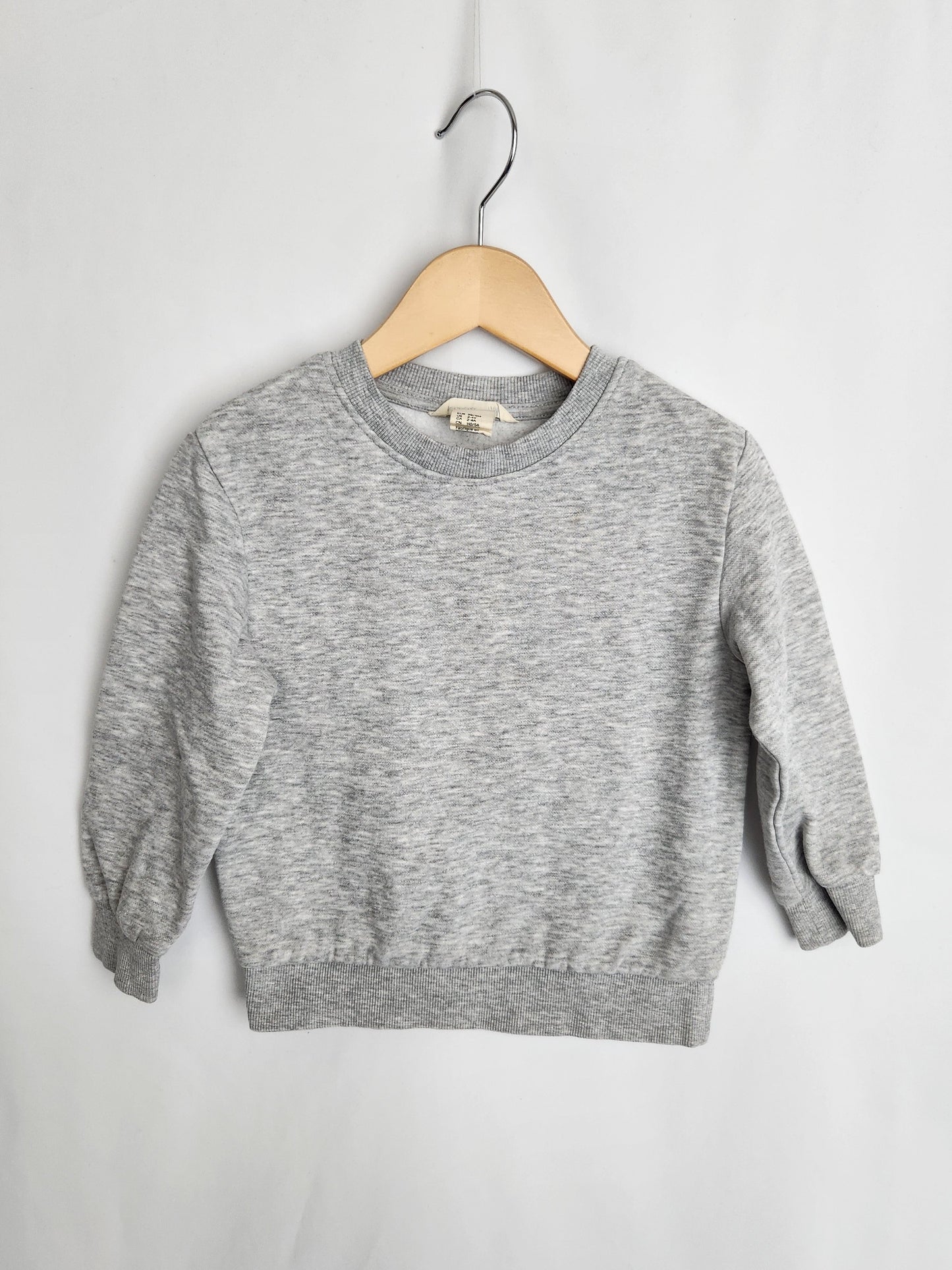 H&M Grey Sweatshirt • 2-4 years