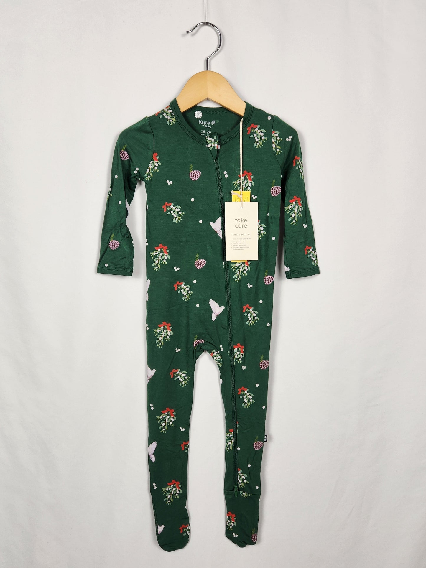 NEW Kyte Mistletoe Zip Footie • 18-24 months