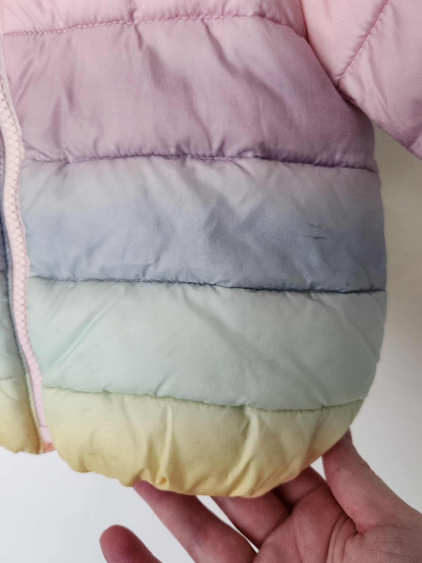 Baby Gap Primloft Ombre Rainbow Coat • 12-18 months