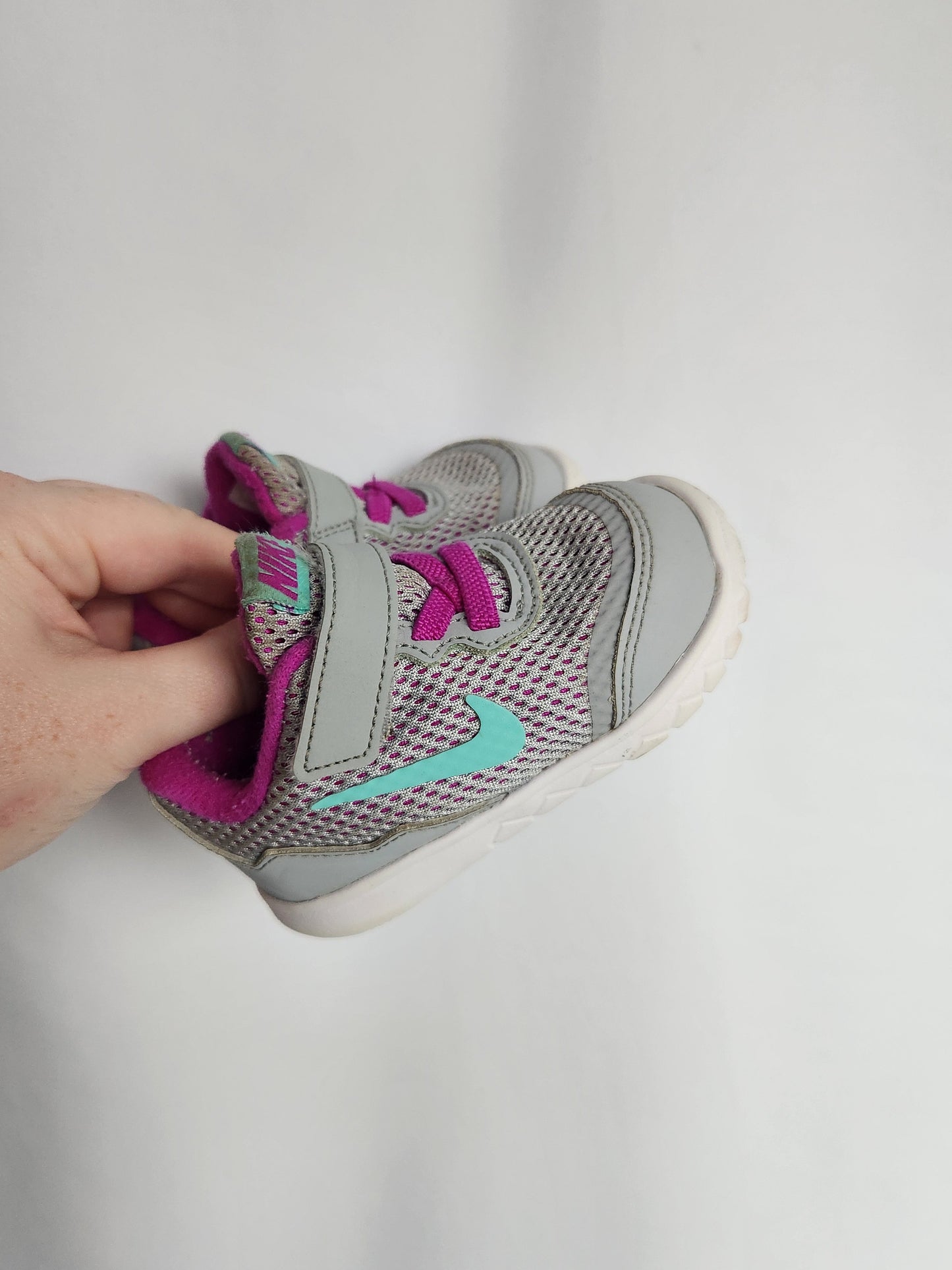 Nike Grey/Purple Runners • 4C