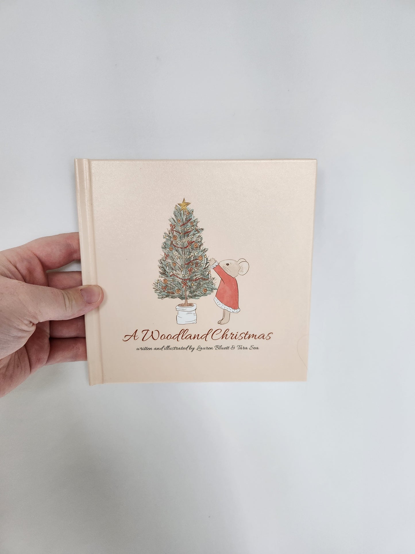 Holde Keepsake - A Woodland Christmas Hardcover Book