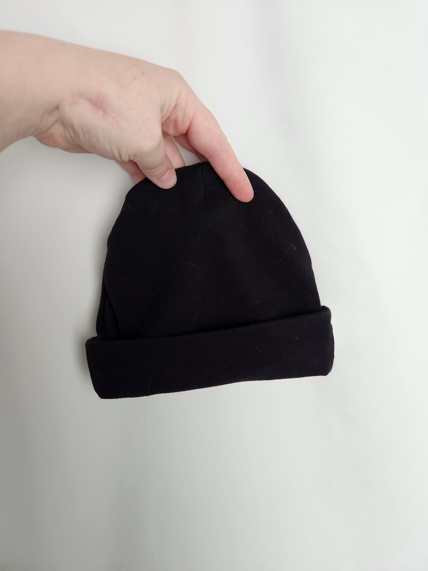 Be Loved Handmade Black Toque • 2-3 years