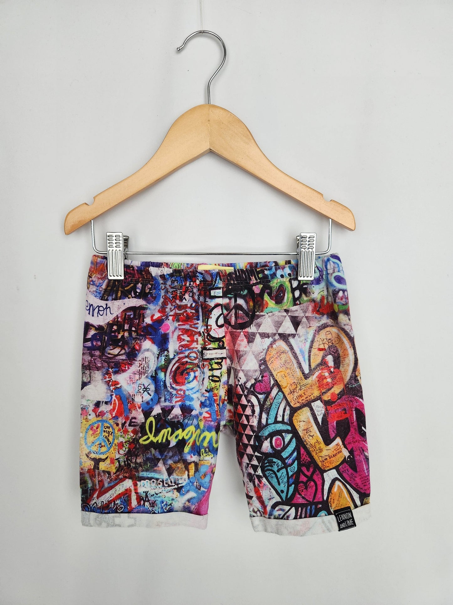 Lennon & Lime Grafitti Shorts • 4-5 years