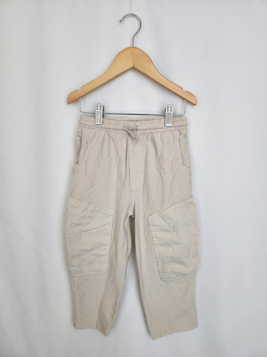 Zara Cream Slim Fit Cargo Pants • 3-4 years