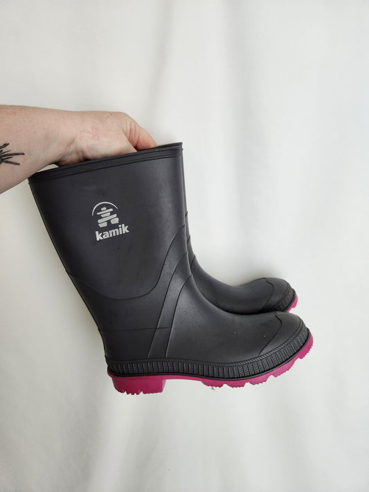 Kamik Ladies Rain Boots • 5