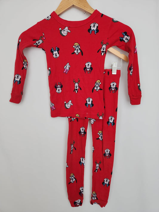 Baby Gap Disney Holiday Pajamas • 5 years