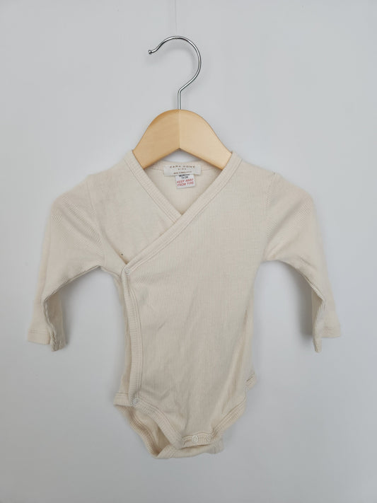 Zara Ivory Ribbed Layette Bodysuit • 6-9 months