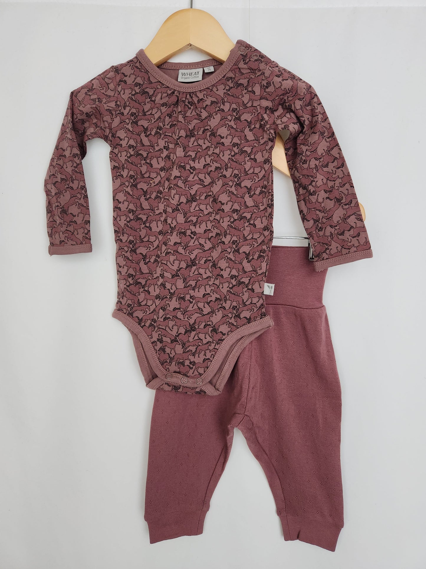 NEW Wheat Organic Cotton Horse Bodysuit & Pants • 9 months