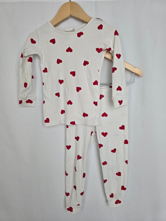 PLAY H&M Heart Pajamas • 3 years