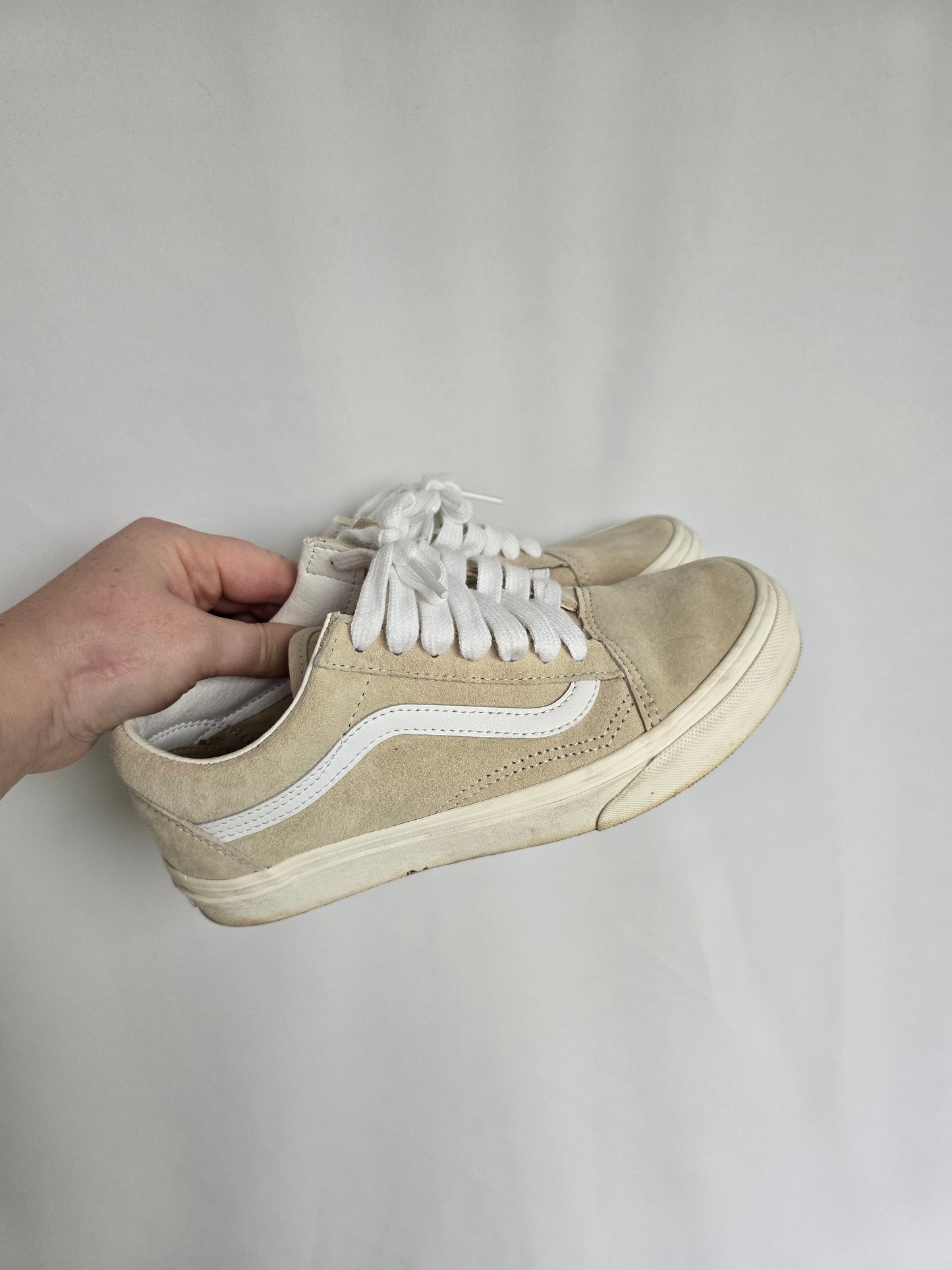 Vans Ladies Cream Sneakers • 6.5