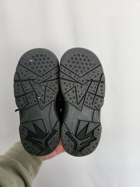 AirJordan Black True Flight Sneakers • Size 9C