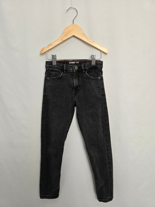 Zara Black Skinny Fit Denim Pants • 7 years