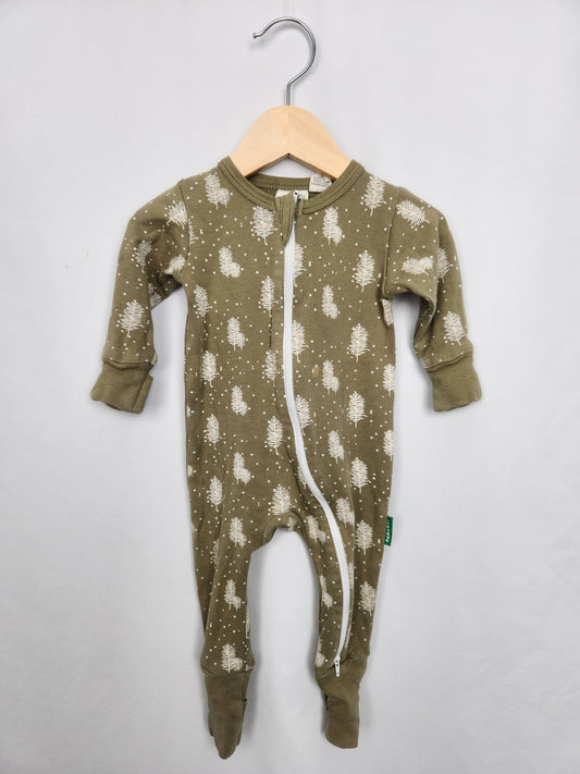 Parade Organics Forest Zip Romper *stain* • 3-6 months