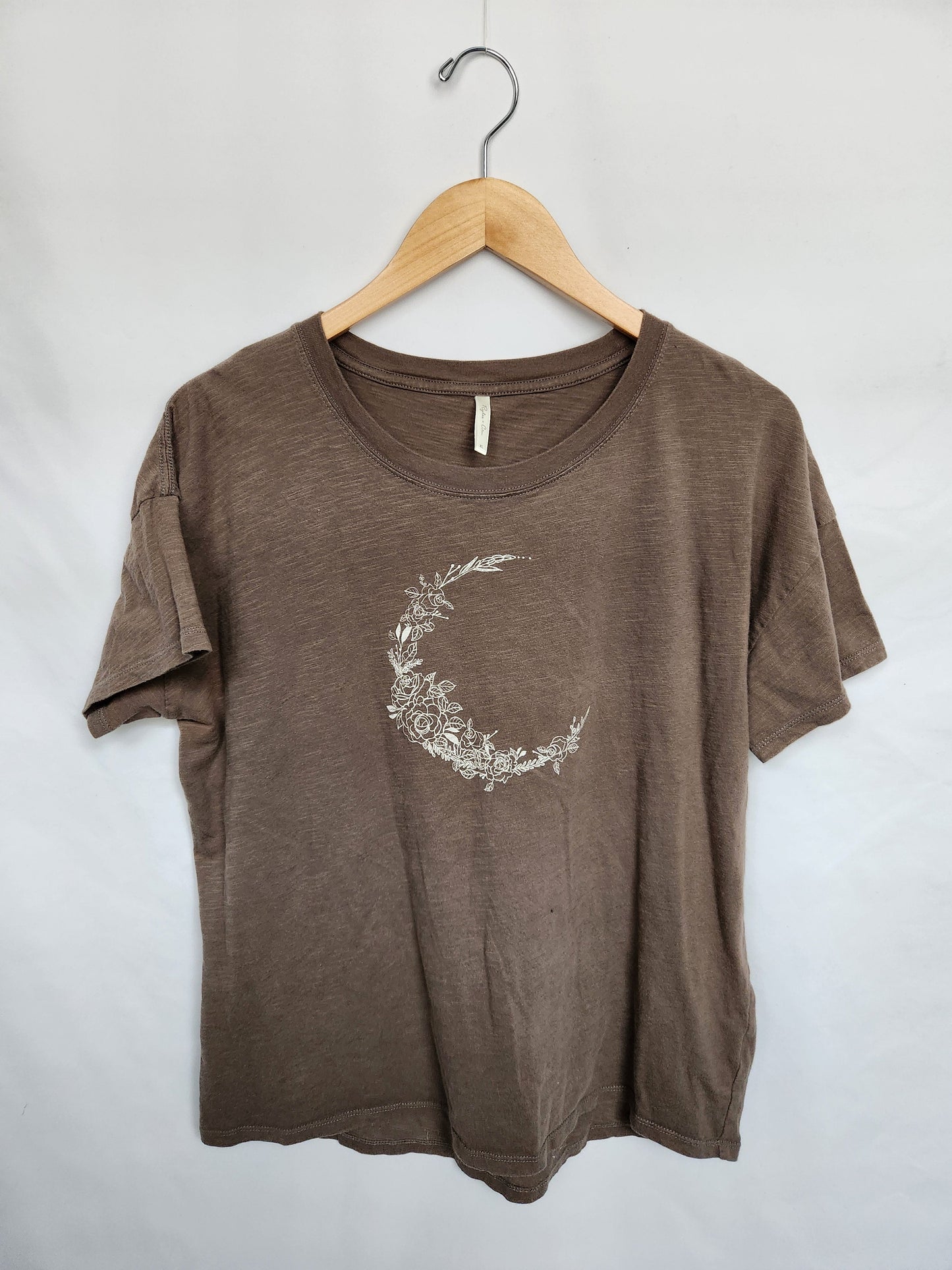 Rylee + Cru Crescent T-Shirt • X-Large
