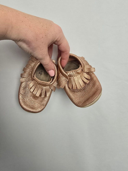 Heyfolks Rose Gold Fringe Soft Sole Shoe • 4C