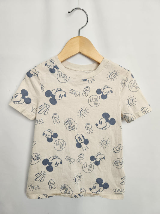 Mickey Cream T-shirt • 5 years