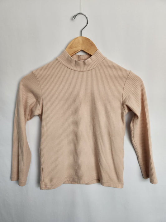 Uniqlo Light Peach Turtleneck Shirt • 7-8 years