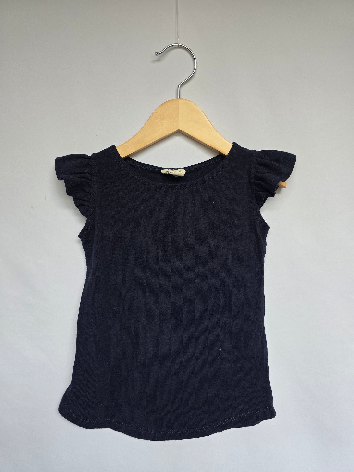 Nest & Nurture Navy Blue Ruffle Sleeve T-shirt • 4 years