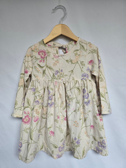 Nest & Nurture Floral Peplum Tunic *pink stain* • 4 years