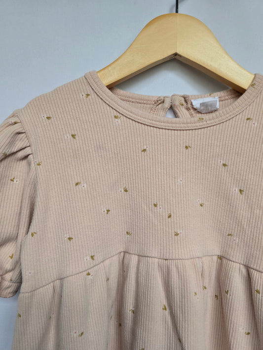 Jamie Kay Ribbed Floral Peplum Tunic *stain* • 5 years