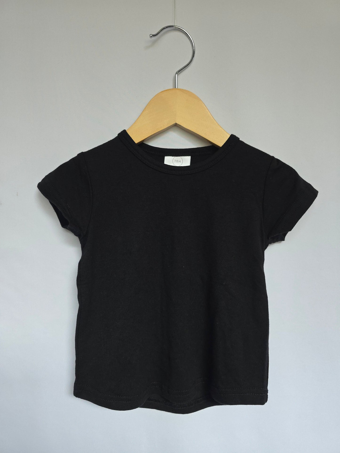 Tiny Button Apparel Black Basic Tee • 6-12 months